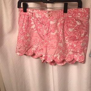 Size 2 Lilly buttercup shorts EUC